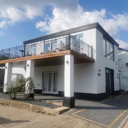 Tallets Apartment With Balcony & Parking Tewkesbury Zewnętrze zdjęcie